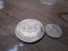 Load image into Gallery viewer, Vintage DOJ United States Marshal Challenge Coin #530R