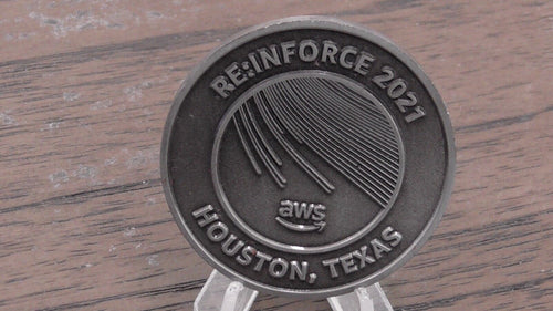 5685004