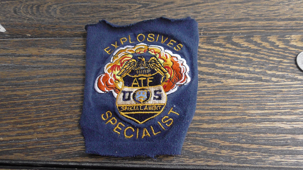 Vintage Obsolete US ATF Explosives Specialist Special Agent Patch #863W